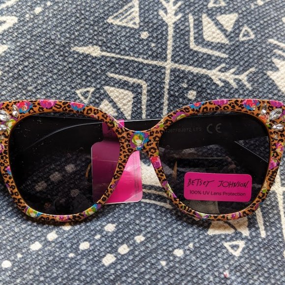 Betsey Johnson Accessories - Betsey Johnson floral animal print sunglasses NWT